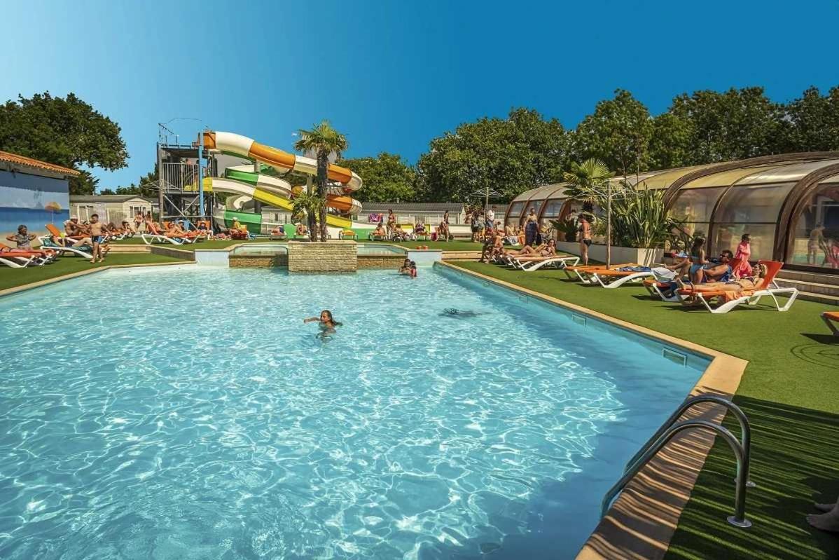 Camping 4 Etoiles - Parc Aquatique - Eei0Fi Saint-Georges-d'Oleron Extérieur photo