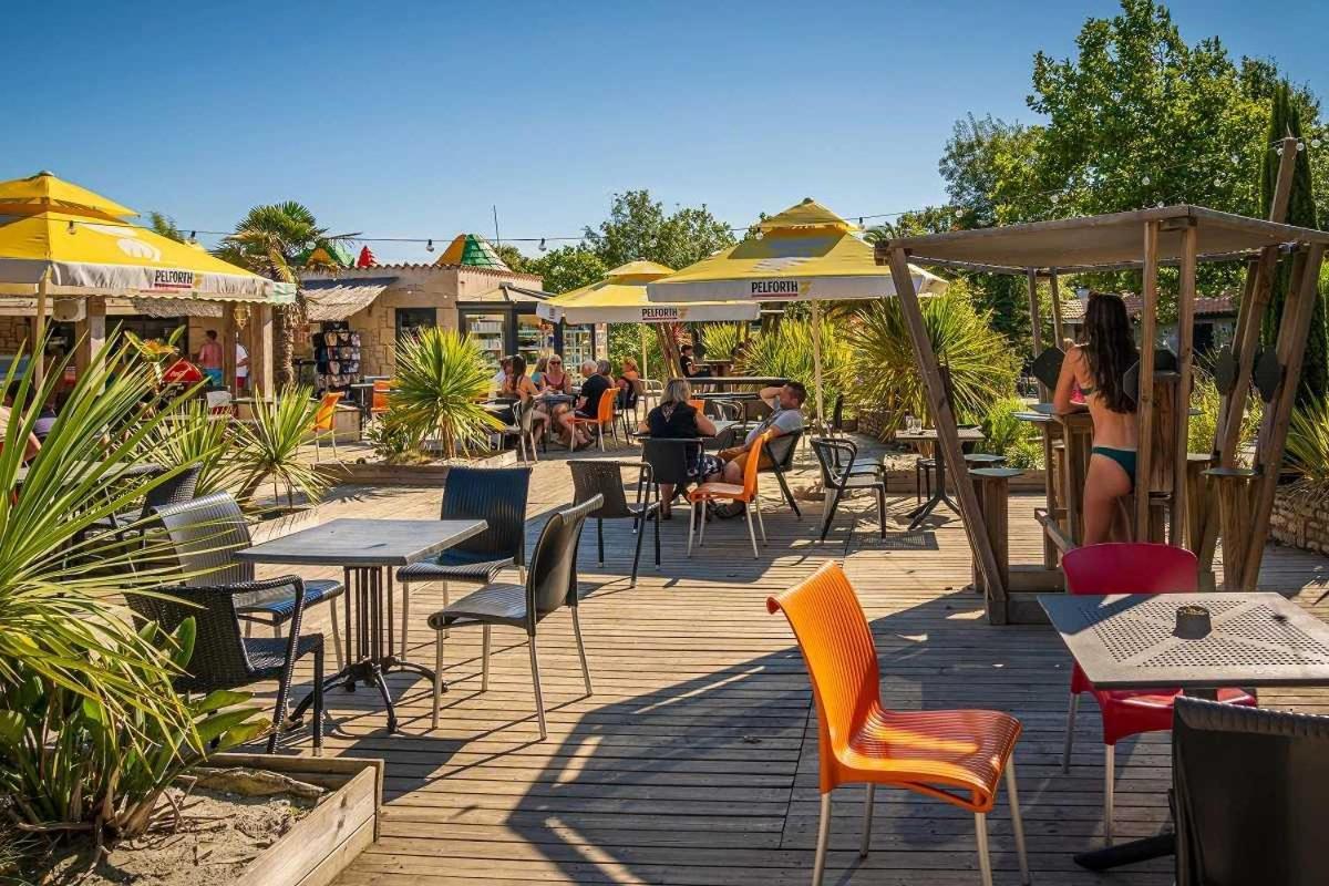 Camping 4 Etoiles - Parc Aquatique - Eei0Fi Saint-Georges-d'Oleron Extérieur photo