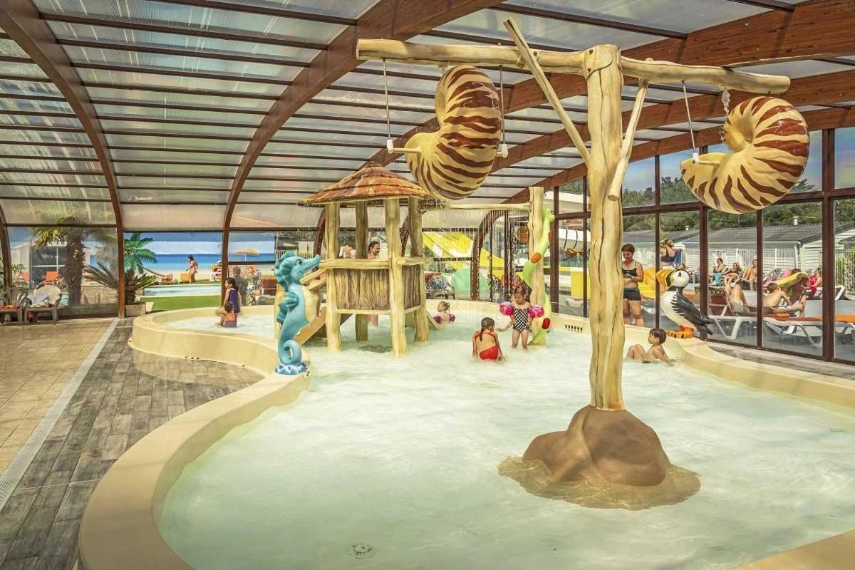 Camping 4 Etoiles - Parc Aquatique - Eei0Fi Saint-Georges-d'Oleron Extérieur photo